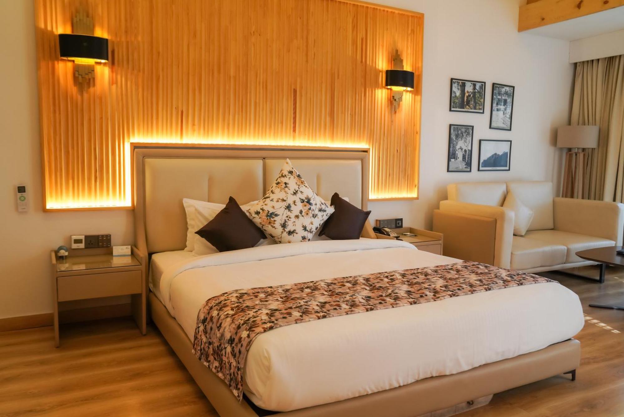 Kasauli Hills Resort Exterior photo